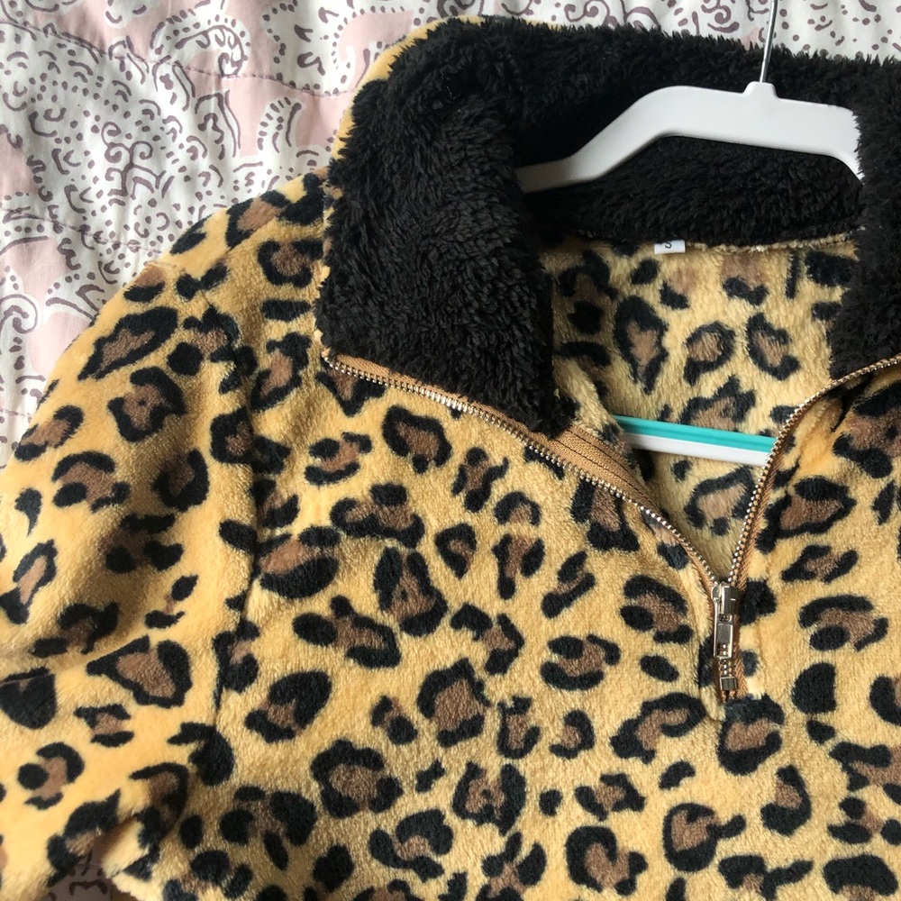 Warm leopard quarter zip